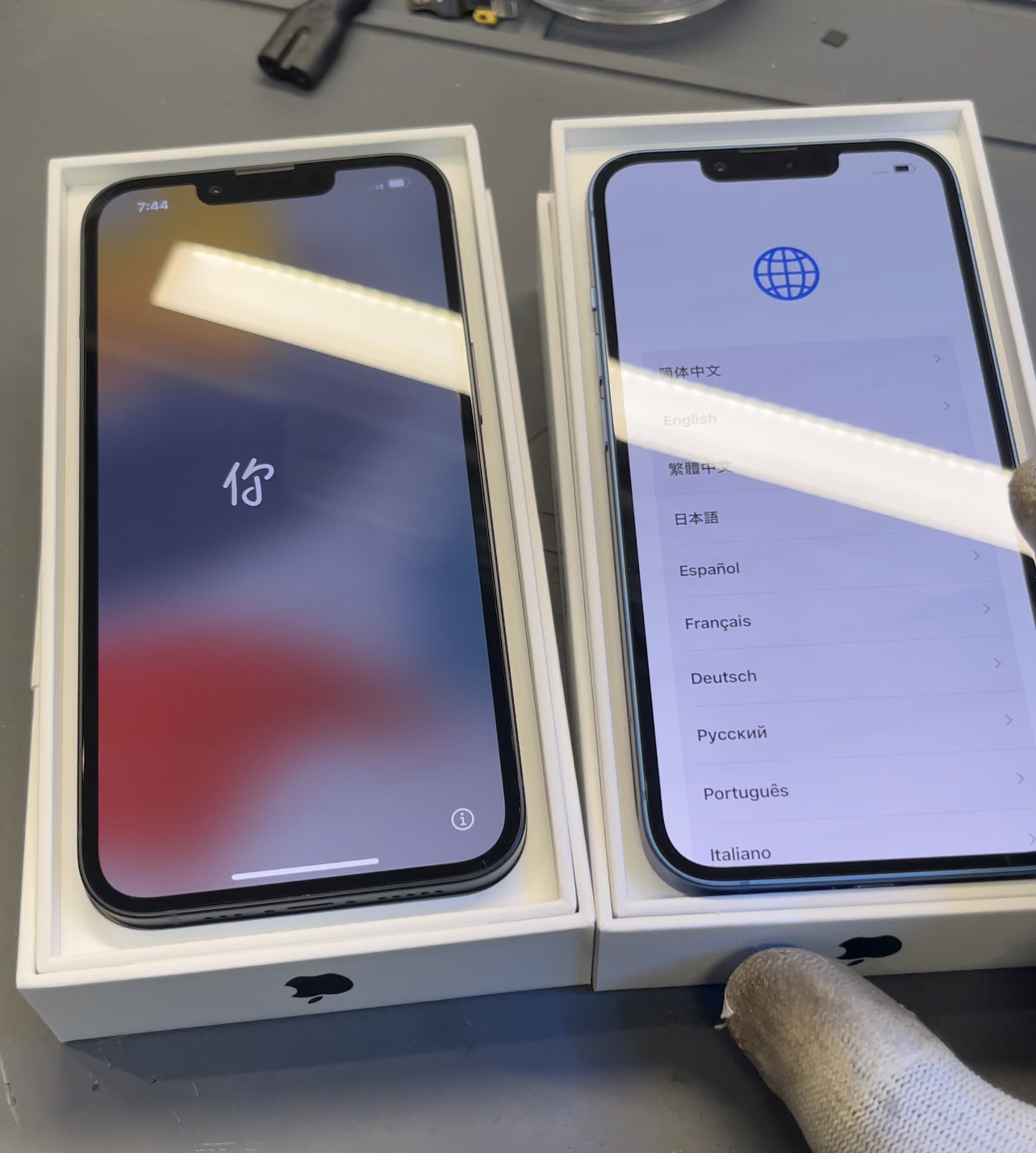 Original iPhone screen or aftermarket. What is the difference and which is the better choice for me?